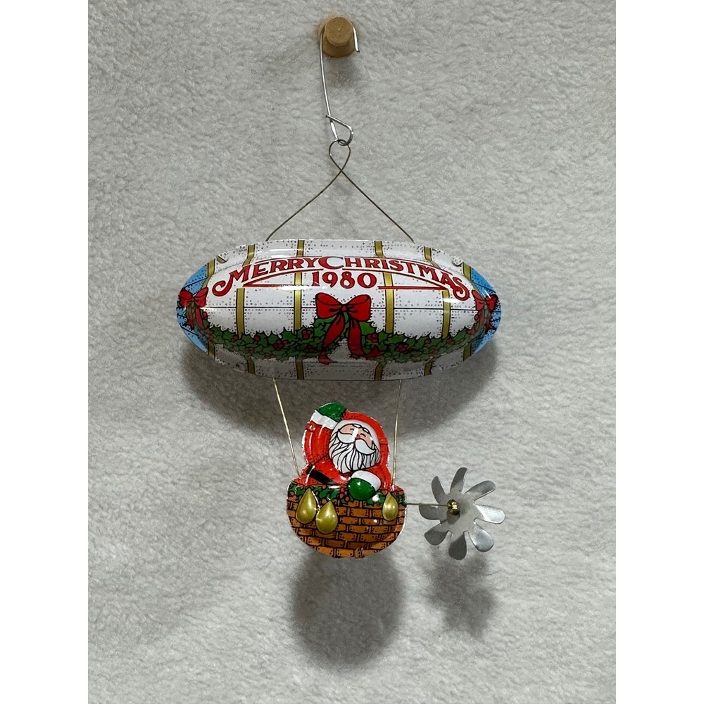 Hallmark 1980 Merry Christmas Santa Hot‎ Air Balloon Ornament Tin